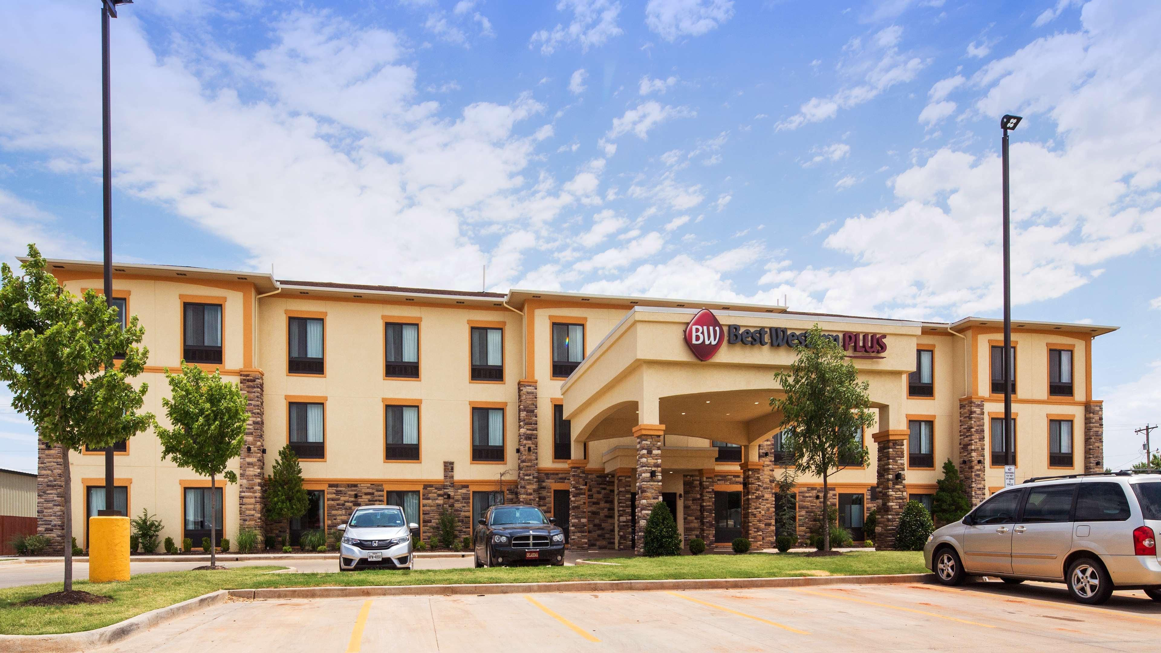Best Western Plus Fairview Inn & Suites Bagian luar foto
