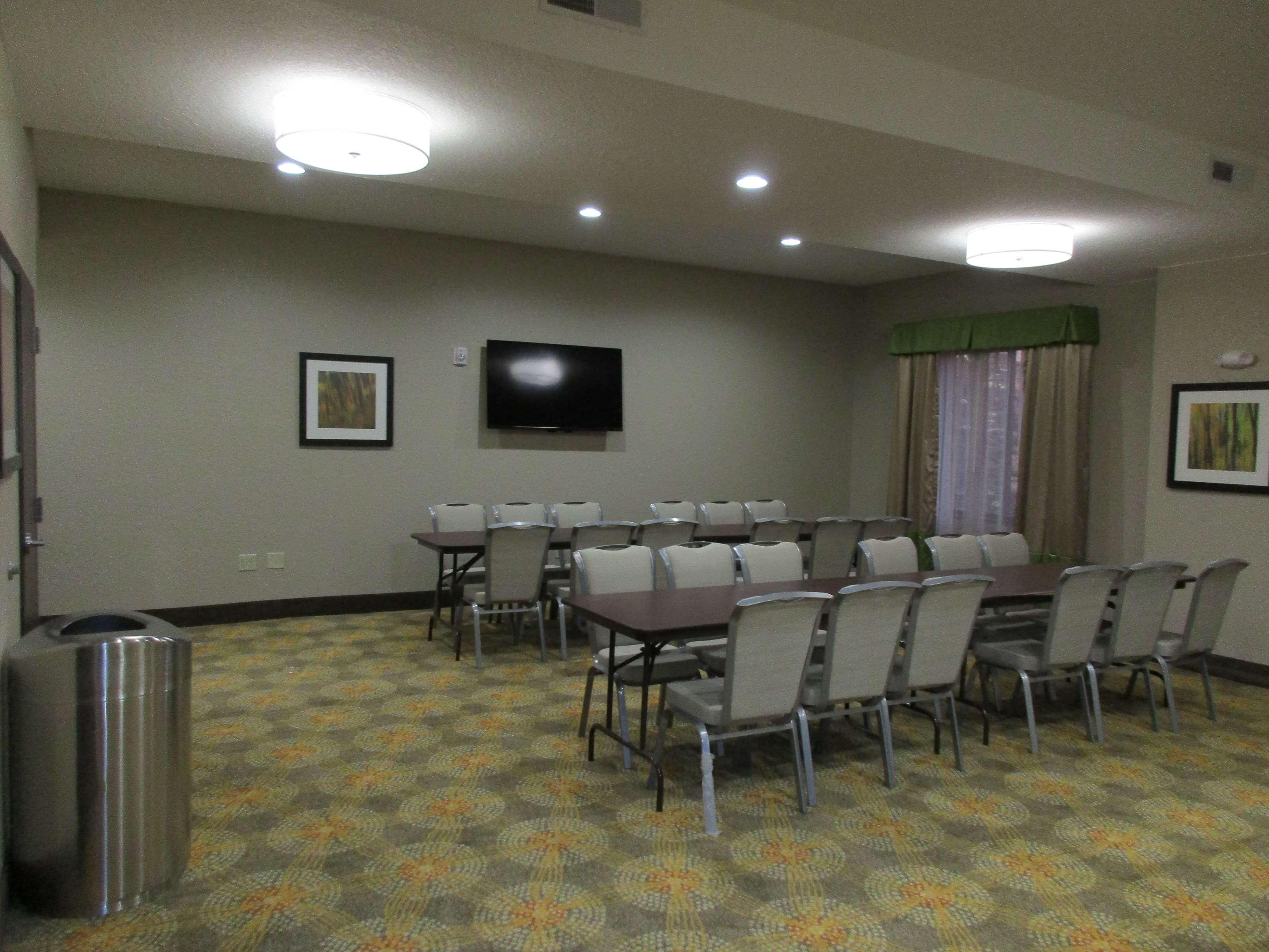 Best Western Plus Fairview Inn & Suites Bagian luar foto